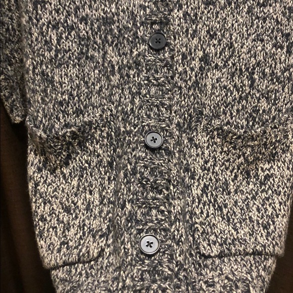 Cardigan - Picture 2 of 5